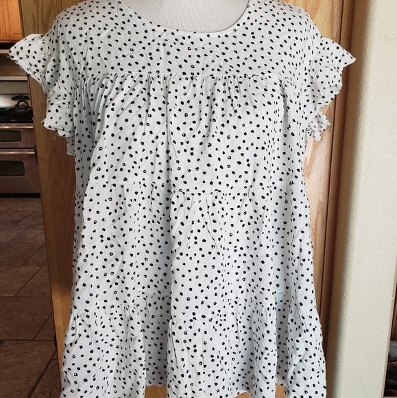 entro Tops - Animal Dotted Tiered Babydoll Top NWT